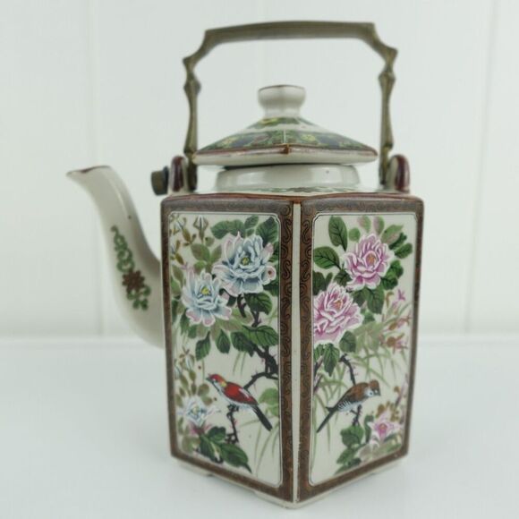 Andrea by Sadek Japanese Octagon Teapot with Florals & Birds Vintage - Picture 3 of 15
